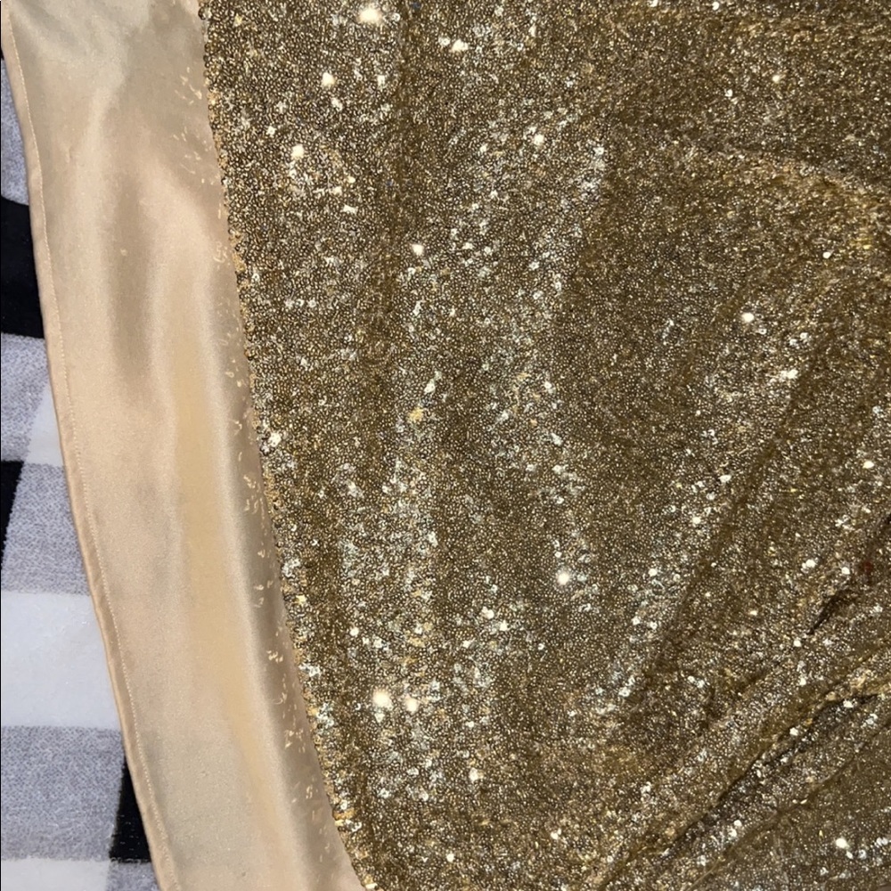 Gold formal dress - Picture 2 of 7